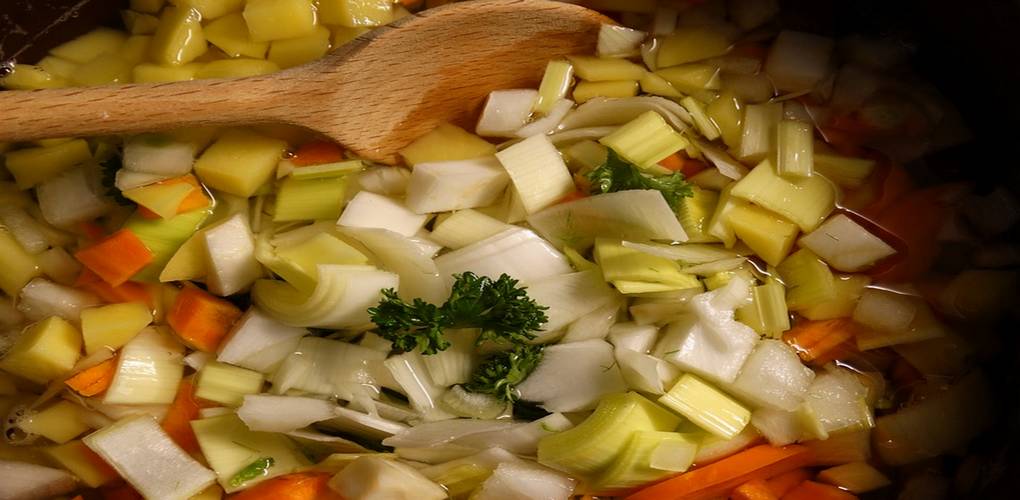 simmering vegetable stock
