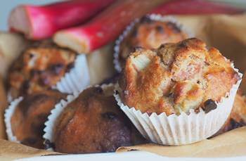 rhubarb muffins